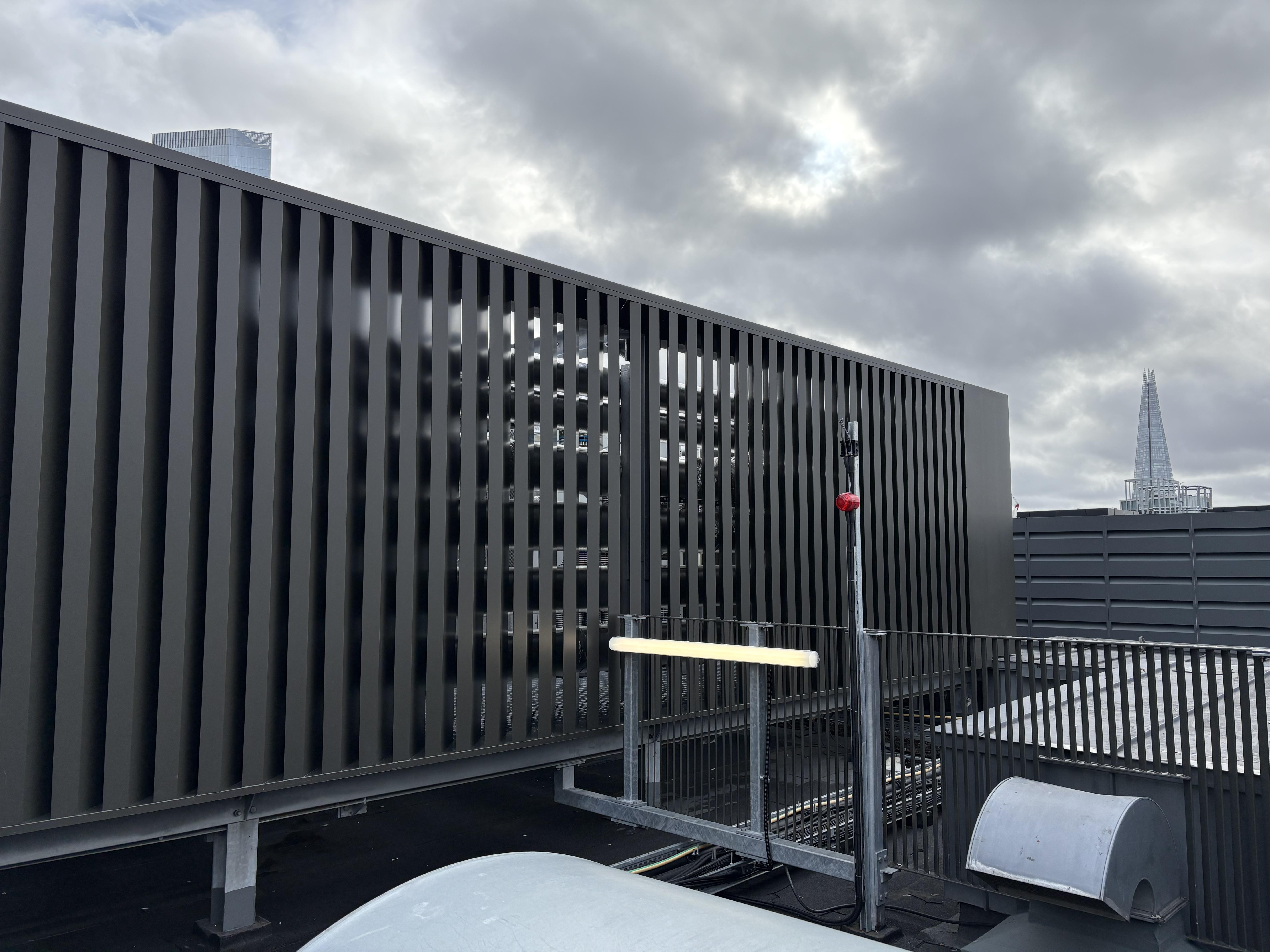 WSD300 - Acoustic Louvred Screen