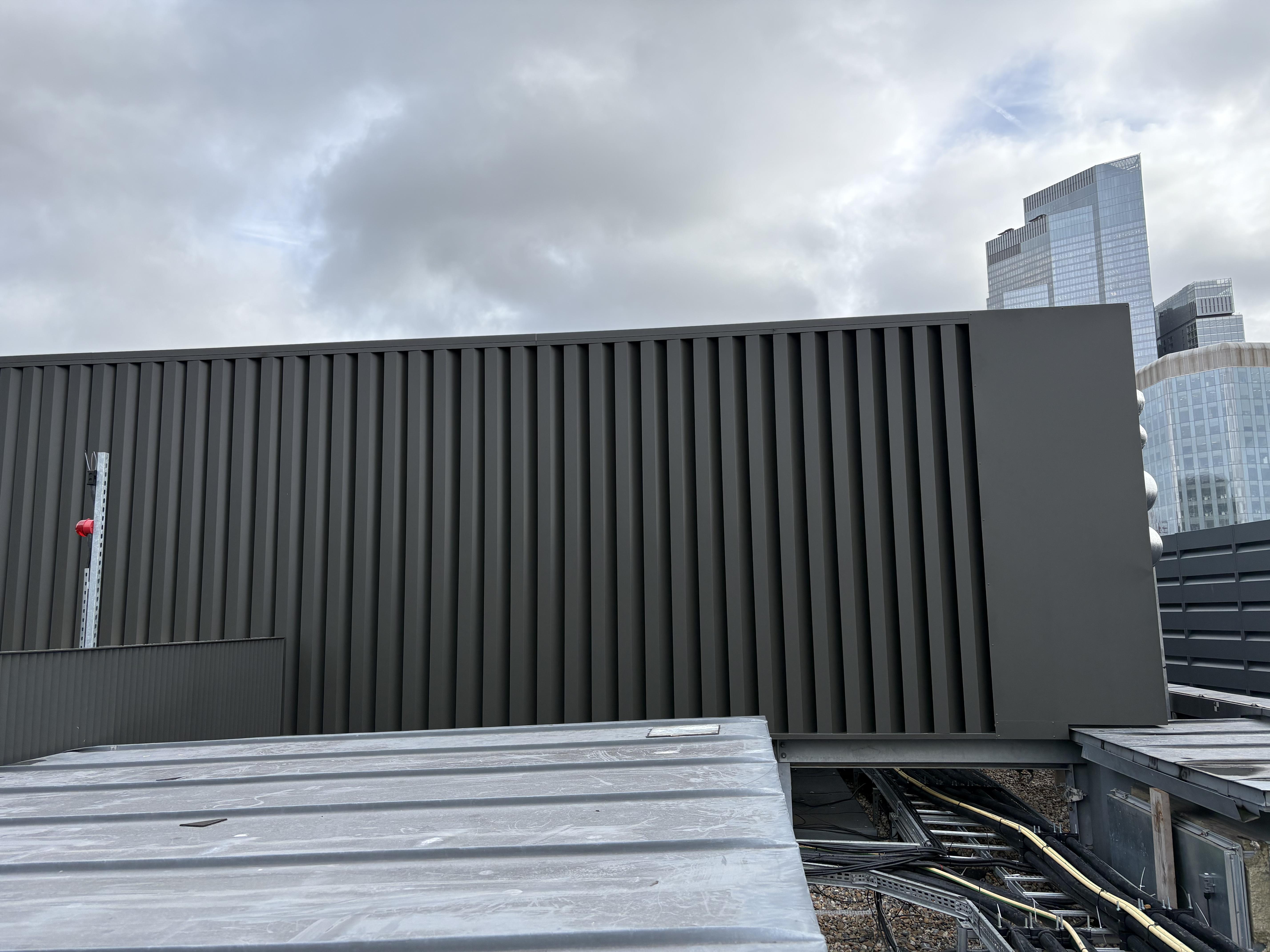 WSD300 - Acoustic Louvred Screen