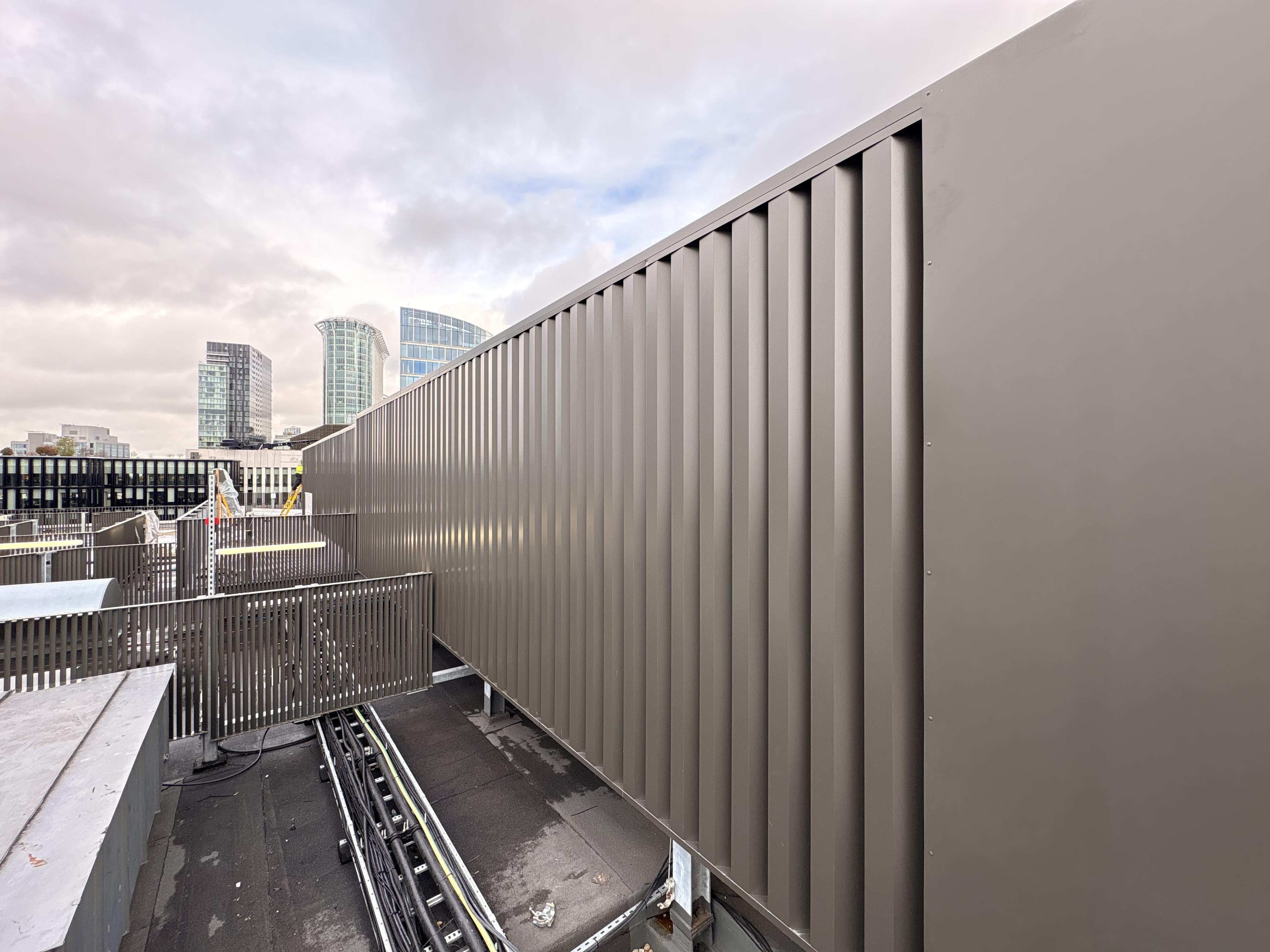 WSD300 - Acoustic Louvred Screen